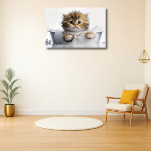 Schattige kat in bubbeltjesbad