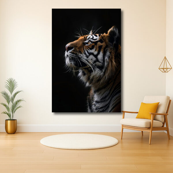 Majestueuze tijger in profiel