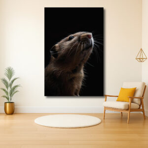 Portret van een nieuwsgierige muis