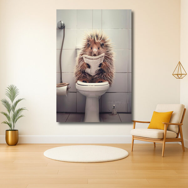 Egeltje leest krant op toilet