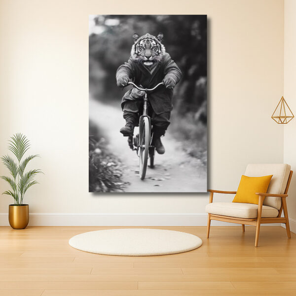 Tijger fietst door het bos