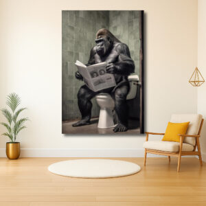 Gorilla leest krant op toilet