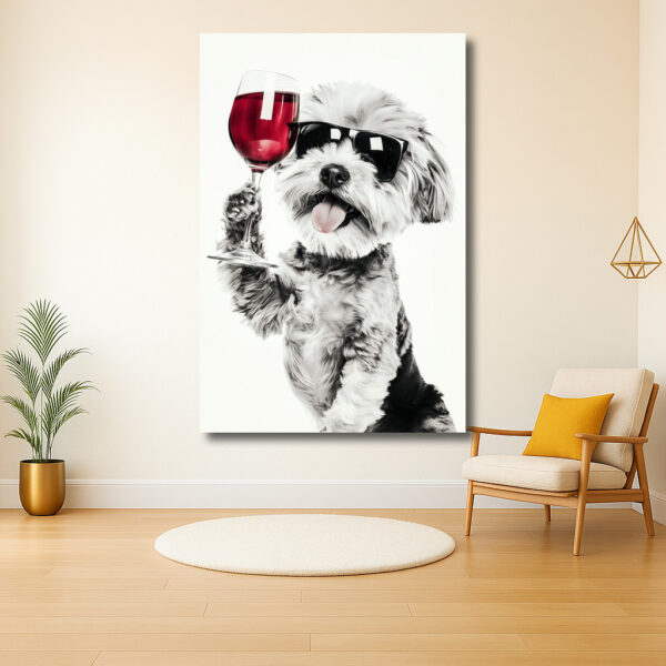 Hond met wijnglas en zonnebril