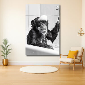 Chimpansee in het bad met schuim