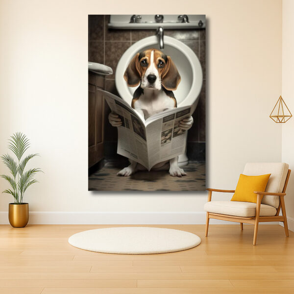 Hond met Krant op het Toilet