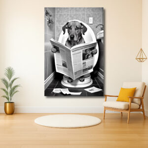 Hond leest krant op het toilet