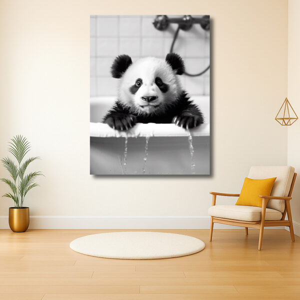 Schattige pandabeer in bad
