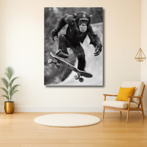 Aap in actie op een skateboard