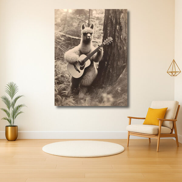 Lama speelt gitaar in het bos