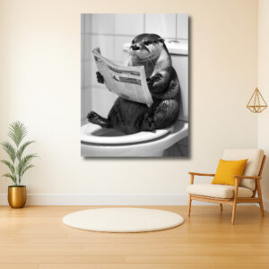 Otter op het toilet met krant
