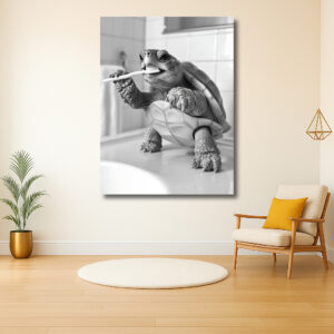 Schildpad in de badkamer met tandenborstel