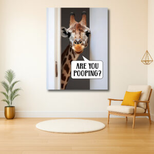 Nieuwsgierige giraffe bij de deur