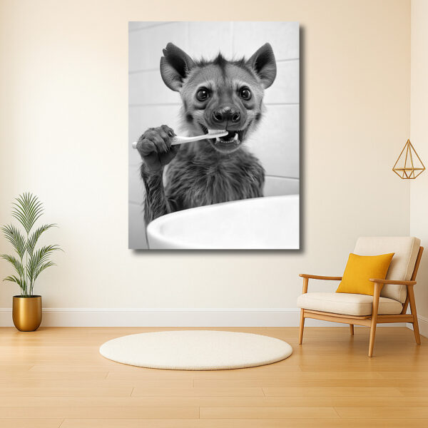Hyena Met Tandenborstel