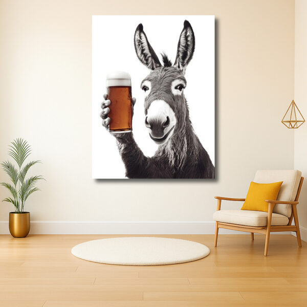 Ezel met een glas bier