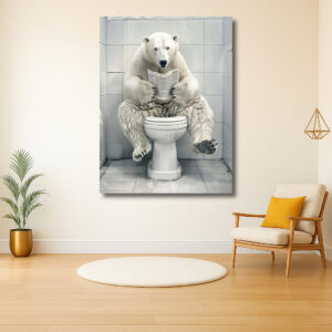 IJsbeer op het toilet met krant