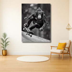 Skateboardende Chimpansee in Actie