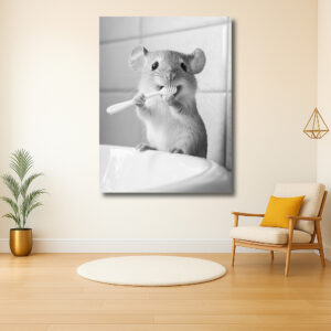 Muis met Tandenborstel in de Badkamer
