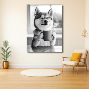 Hond geniet van een warme kop koffie