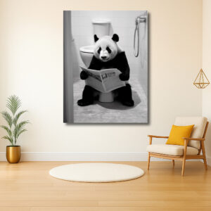Panda leest krant op toilet