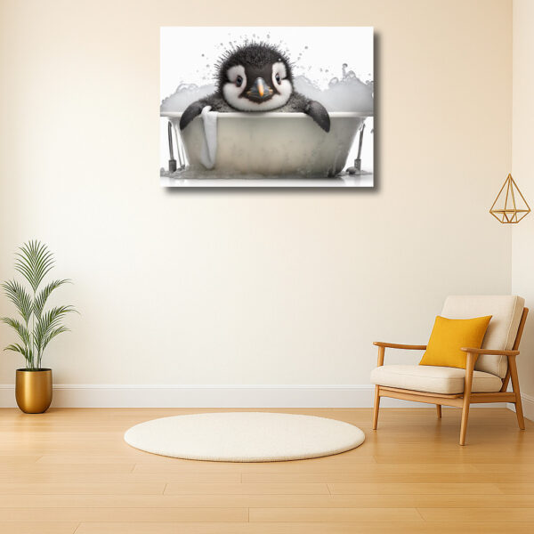 Knuffelige pinguïn in schuimbad